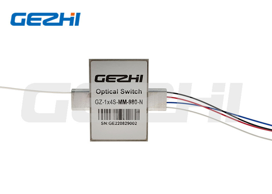 Przełączniki optyczne 1x4T Światłowód S105/125um do przełączania kanałów sprzętu laserowego / medycznego